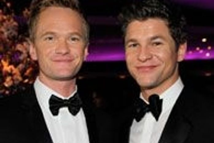 Atores gays vão ser pais de gêmeos em breve