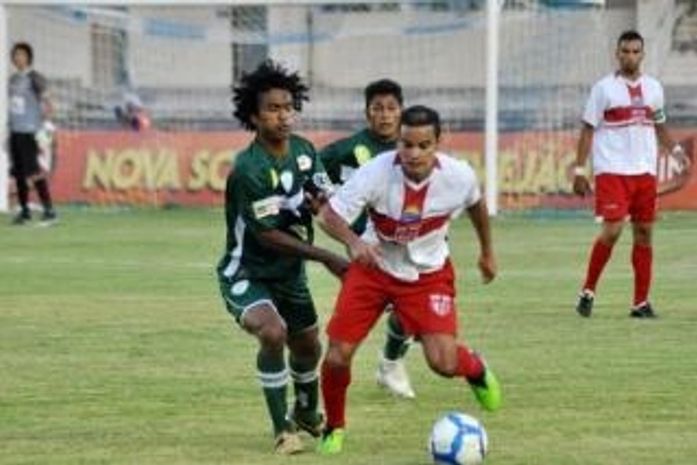 Mesmo sem negociação, jogadores do CRB põe fim a greve e voltam ao treino