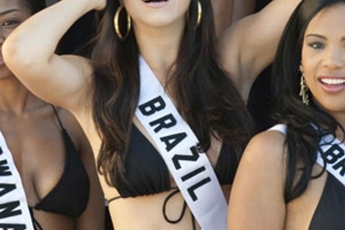 A Miss Brasil Débora Lyra