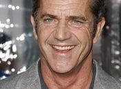 Mel Gibson sofre acidente de carro em estrada de Los Angeles