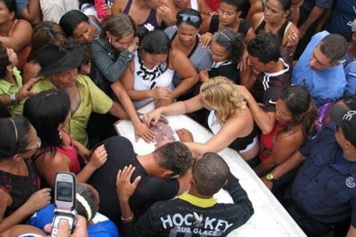 Dor e revolta no sepultamento de guarda municipal em São Miguel dos Campos