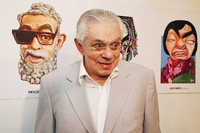 Internado: Chico Anysio passa por nova cirurgia e volta para a UTI