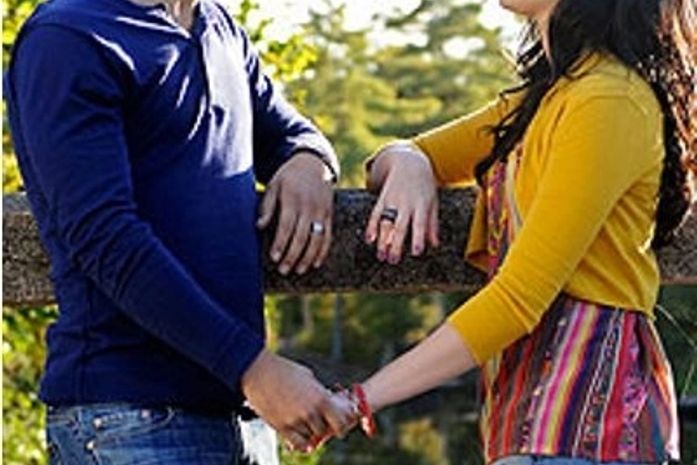 Escondido: Demi não revelará mais seus namoros