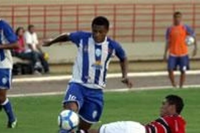 CSA perde partida e invencibilidade e enfrenta Sampaio Correa