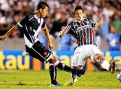 Na estreia de Deco, Flu e Vasco empatam em clássico emocionante