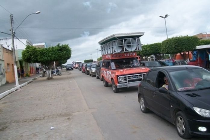 Carreata pelas  ruas