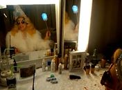 Lady Gaga desbanca Britney no Twitter e grava vídeo para seus fãs