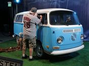 Van de 'Lost' é destaque entre itens da série de TV leiloados nos EUA