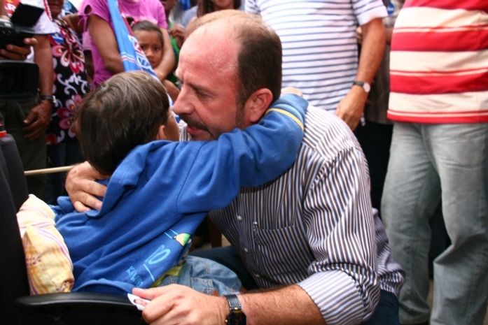 Lançamento da candidatura de Antonio Albuquerque mobiliza todo o Estado
