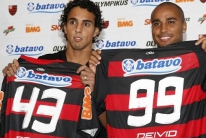 Com ataque em crise, Diogo e Deivid são apresentados