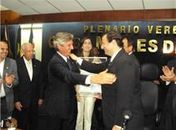 Câmara homenageia Collor com entrega da comenda Arnon de Mello