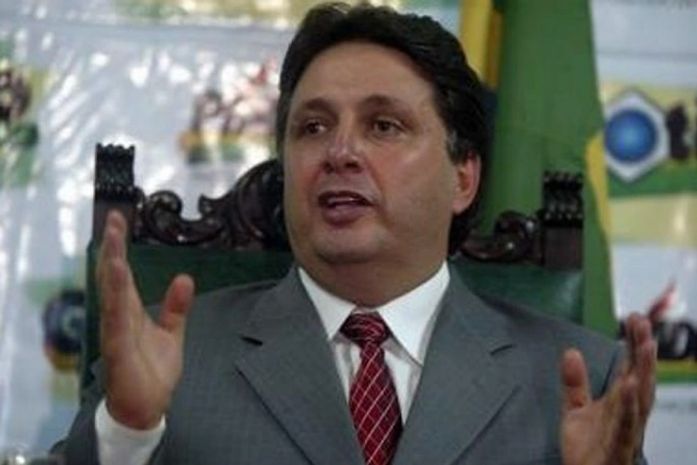 Justiça condena Garotinho a dois anos e meio por formação de quadrilha