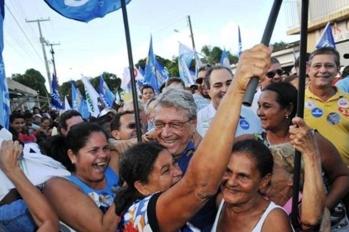 Caravana de Téo Vilela chega a Zona da Mata