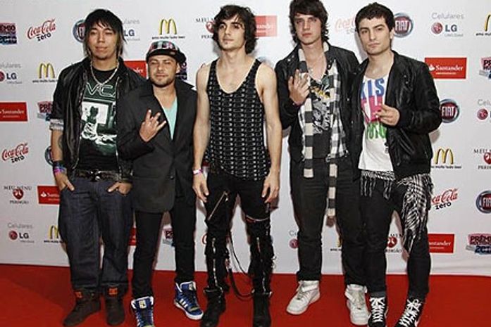 Fiuk causa alvoroço no tapete vermelho do Prêmio Multishow