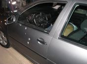 Dono de loja de veículos é executado dentro de seu carro