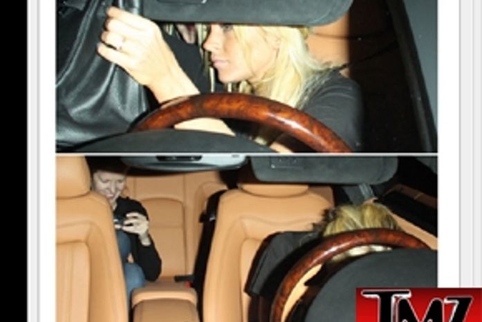 Motorista: Lindsay Lohan é flagrada ao volante