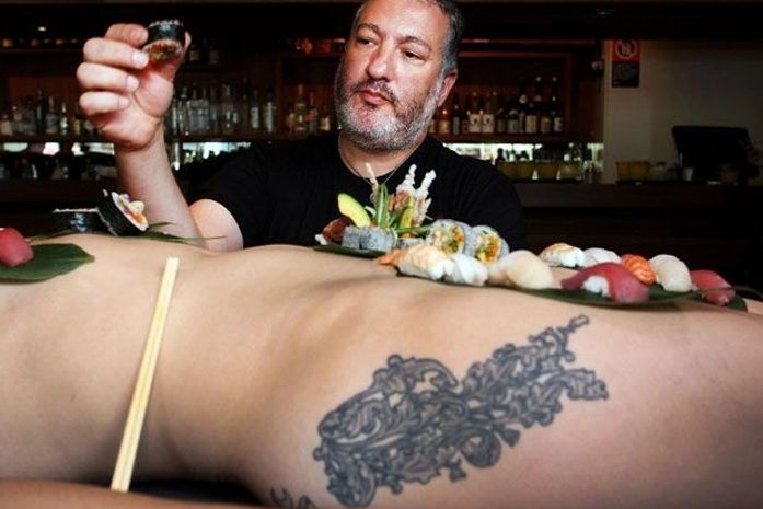 Fotografia leva 700 pessoas a tirarem a roupa na França