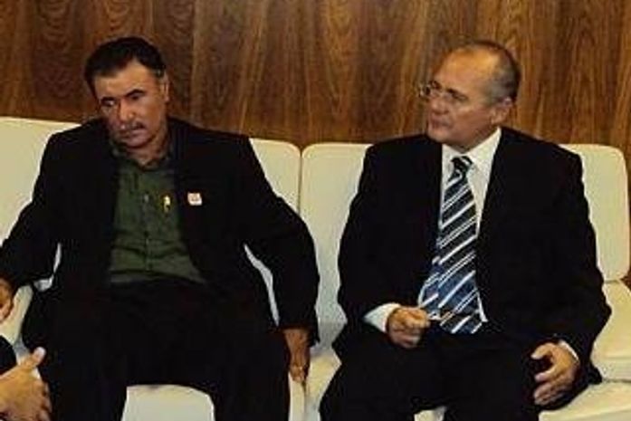 Dilma Roussef e Cícero Almeida aparecerem em programa eleitoral de Renan Calheiros
