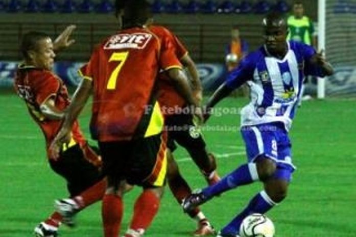 CSA estreia com vitória na Segunda Divisão: 2x1 de virada