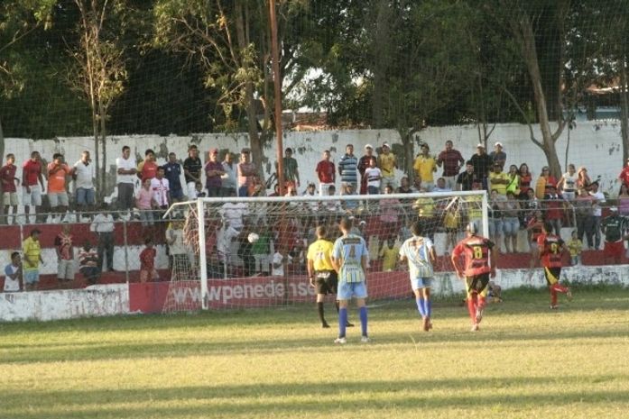 Igreja Nova não aguenta maior superioridade do Sport e perde por 2 x 0