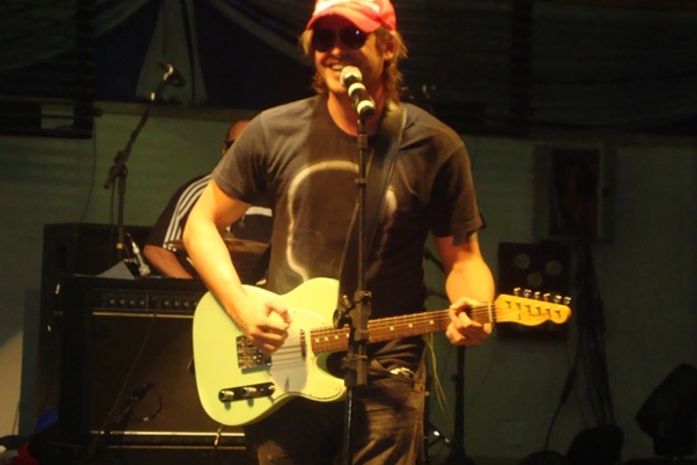 Família de Viviane estuda processar Dado Dolabella, diz jornal