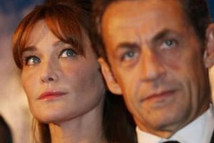 Jornal estatal do Irã chama Carla Bruni de 'prostituta'