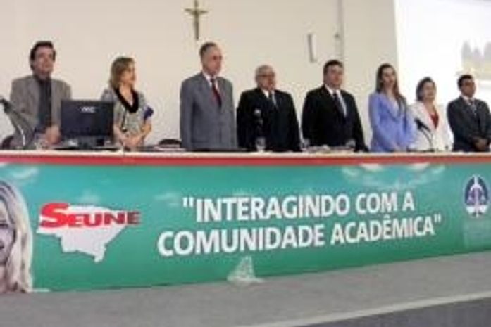 Julgamento de recursos movimenta sessão itinerante na Seune