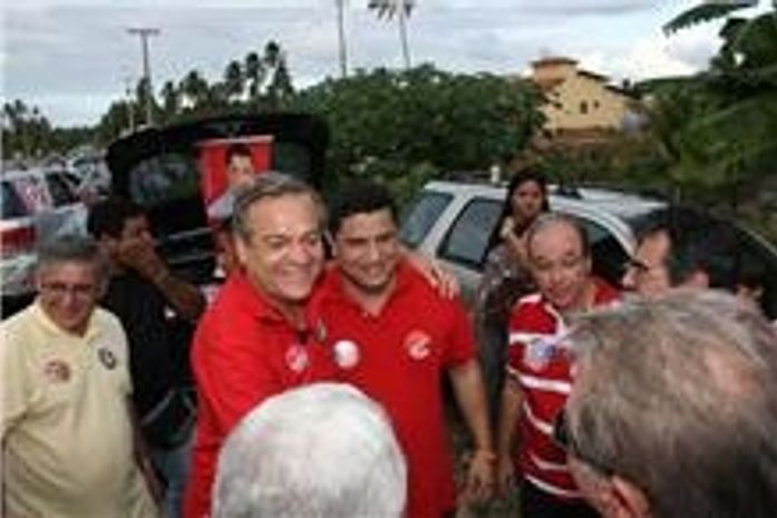 “Lessa irá tirar Alagoas do atraso”, disse Joaquim Brito em comício no Litoral Norte