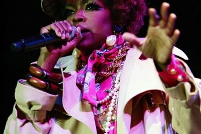 A caminho do Brasil, Lauryn Hill promete continuar com shows onde "tudo pode acontecer"