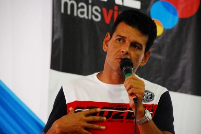 Candidato ao Senado é roubado e acredita em motivação política