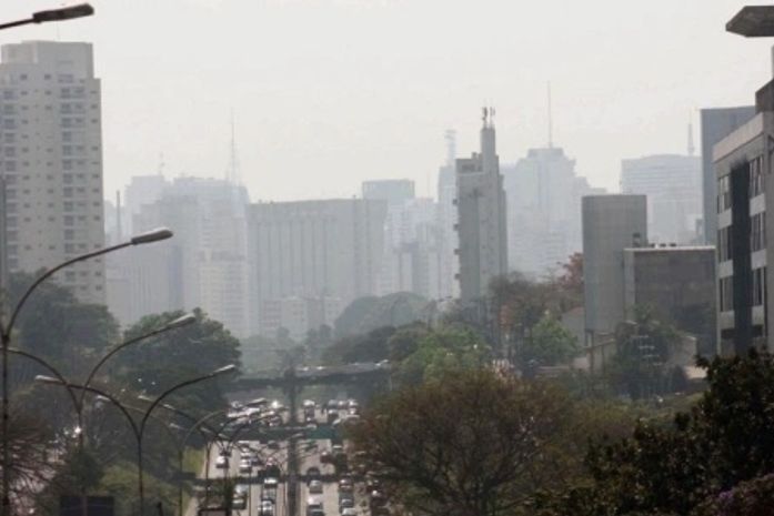 SP registra umidade do ar em 26% e decreta atenção; no Estado, há dez cidades em alerta