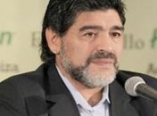Maradona pode jogar amistoso aos 50 anos
