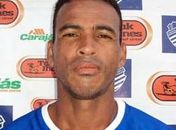 Lau quebra a 'lei da mordaça' e fala sobre o ambiente do CSA