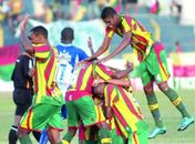 Sampaio Corrêa massacra o CSA por 5x0 e praticamente se classifica