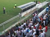 Torcedores pedem a saída de Vica após quarta derrota em Arapiraca