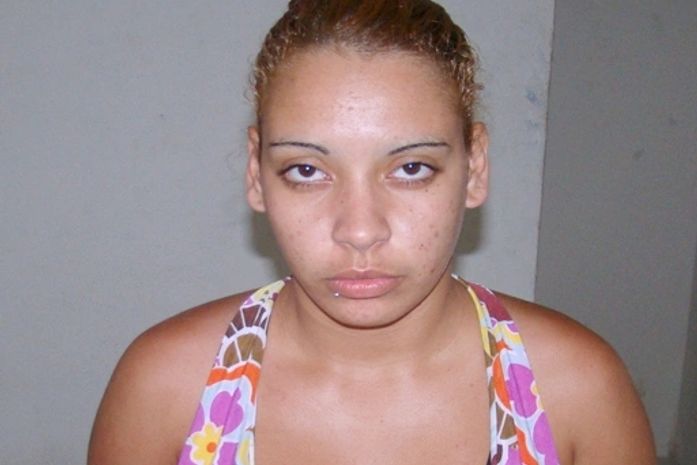 Anna Carolina, 18 anos