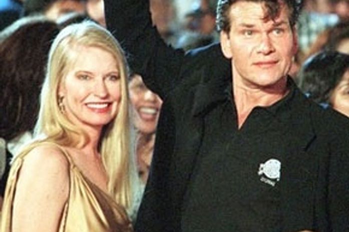 Viúva diz que ainda manda mensagem de texto para Patrick Swayze