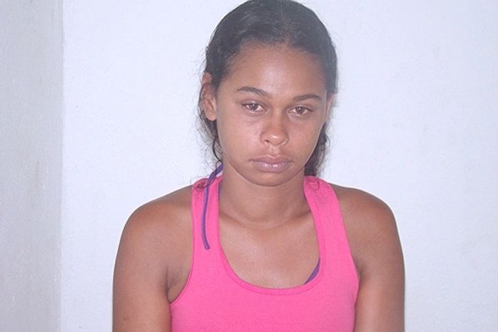 Mulher é presa com maconha escondida na vagina