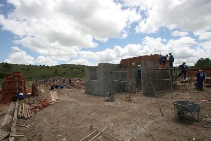Conjunto habitacional em Quebrangulo começa a ser construído