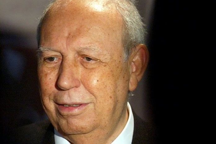 Alencar segue em unidade semi-intensiva "muito bem disposto"