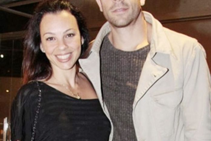 Carla Marins dá um tempo da TV e diz que filho é prioridade