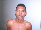 Servente é preso com 29 pedras de crack no Prado