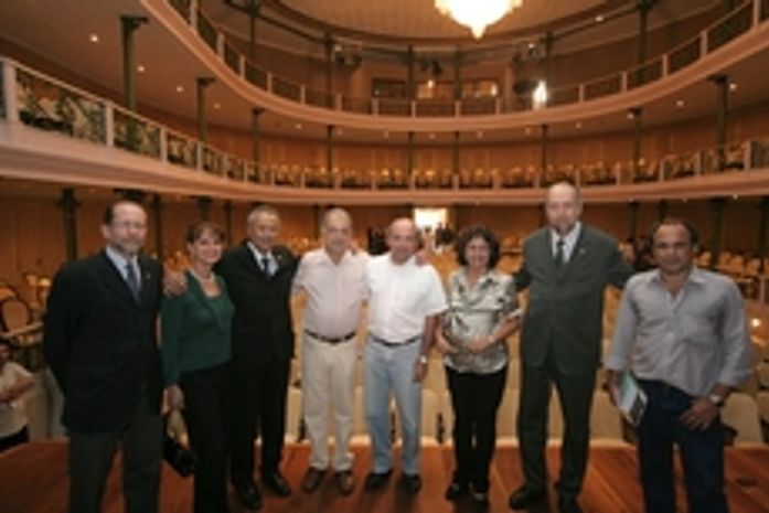 Prédio do Teatro Deodoro é entregue totalmente restaurado