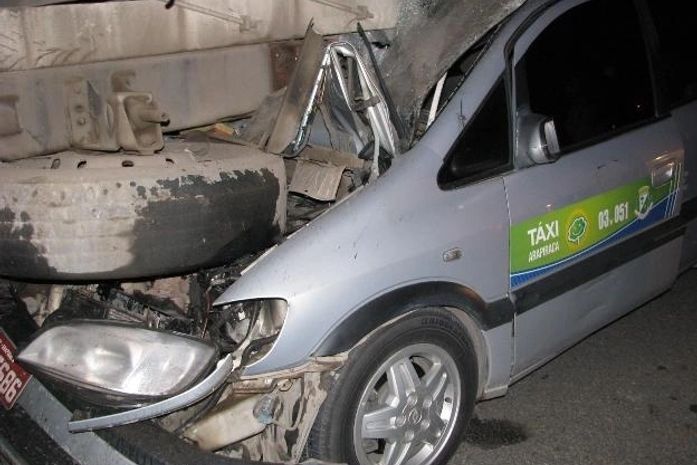 Adolescente morre e taxista foge após acidente na AL 220
