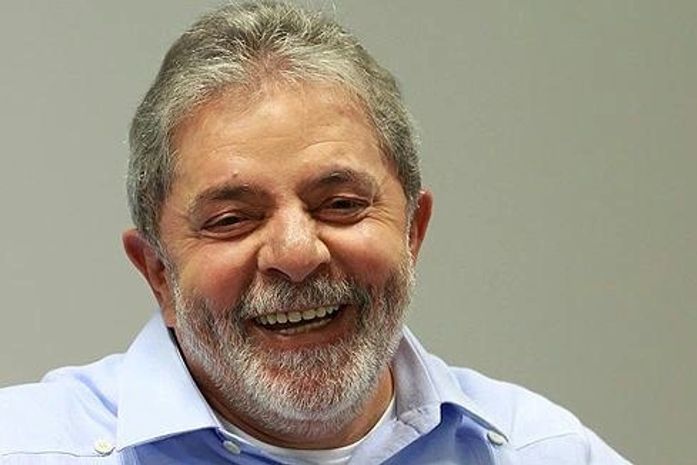 Não vou permitir que façam sacanagens com a Dilma, diz Lula