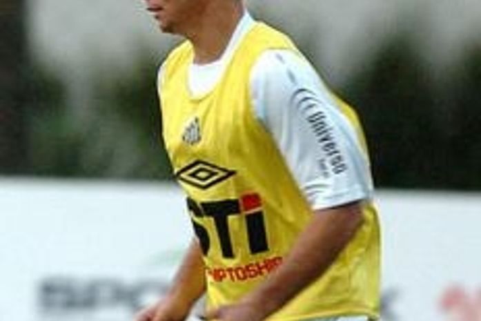 Lateral do Santos sofre acidente e pode ficar fora da próxima rodada do brasileirão