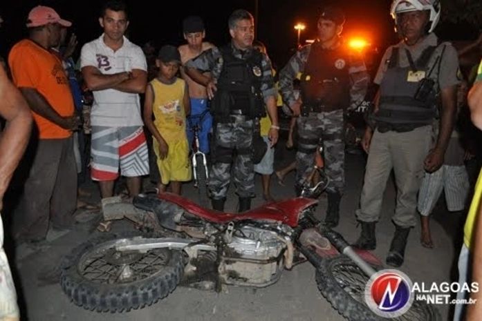 Grave acidente deixa duas pessoas mortas e uma ferida