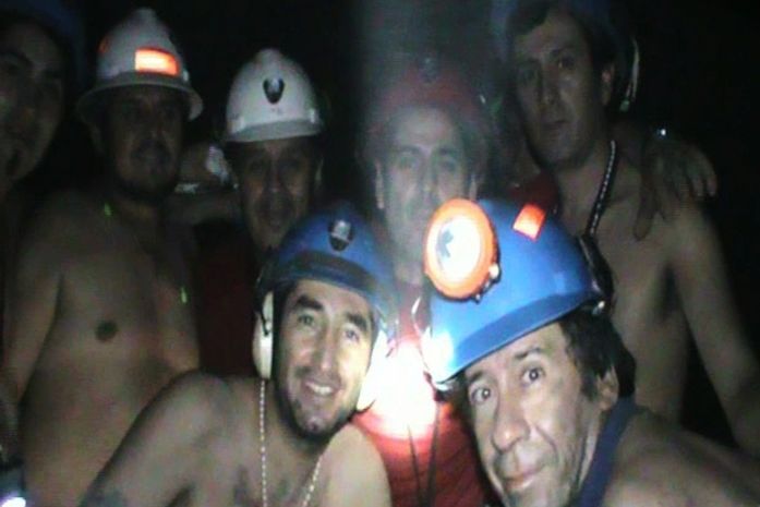 Vídeo:Divulgada imagem de perfuradora em local onde estão mineiros
