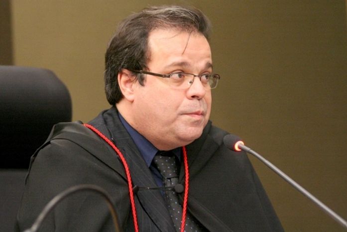 Desembargador Tutmés Airan de Albuquerque Melo, relator do processo