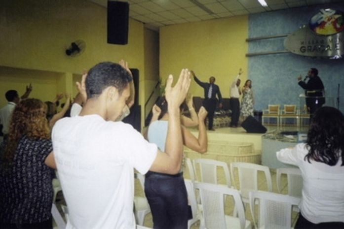 Novas igrejas invadem periferia da capital alagoana